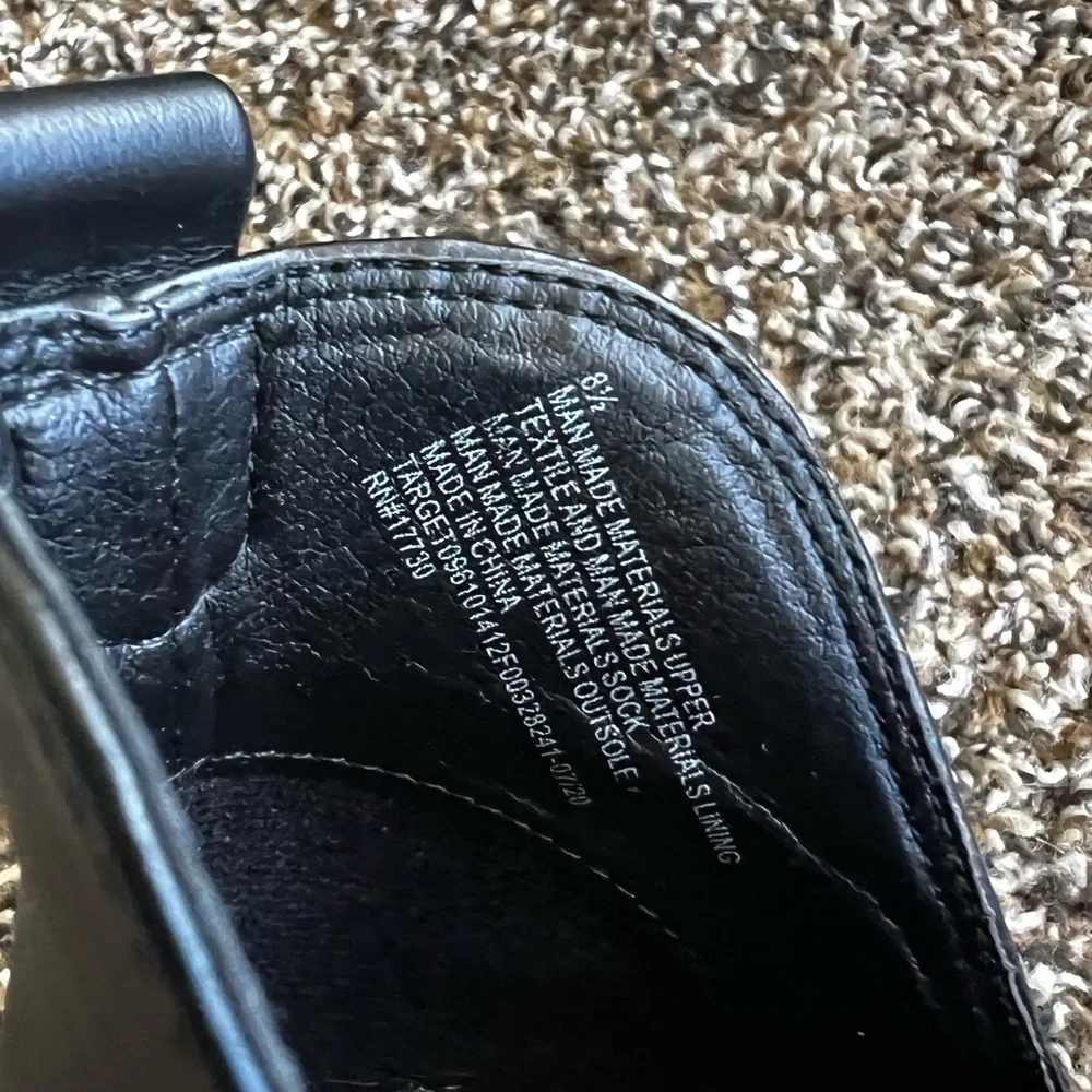 Universal Thread Black Ankle Boots - Picture 6 of 7